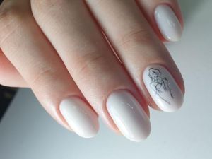 Маникюр в салоне Starnails мастер Курмакаева